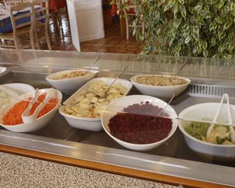 Village Club Les Mas De L'esterel - Agay - Buffet