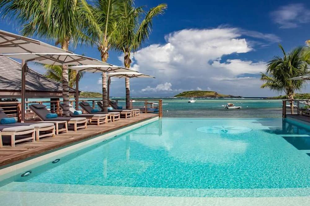 فندق وسبا لو بارتيليمي - Gustavia - حوض السباحة