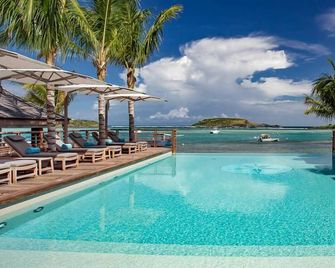 فندق وسبا لو بارتيليمي - Gustavia - حوض السباحة