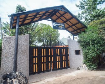 Arusha Giraffe Lodge - Arusha