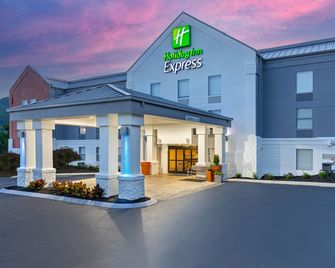 Holiday Inn Express & Suites Kimball By IHG - Kimball - Building