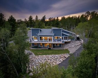 Gorgeous Cottage on Black Sturgeon Lake - Kenora, Ontario - Kenora - Gebouw