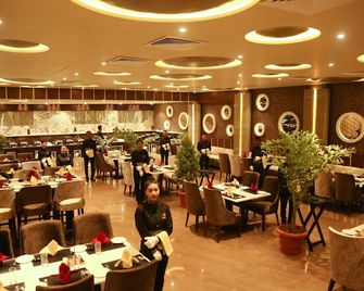Prince Viraj - Jabalpur - Restaurant