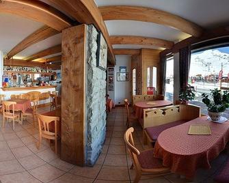 Hotel Lyskamm - Breuil-Cervinia - Bar