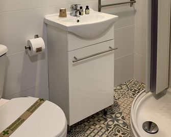 Hostel Sea&dreams Calpe - Calp - Bathroom