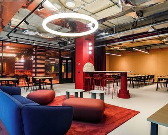 CX Modena Crocetta - Módena - Lounge