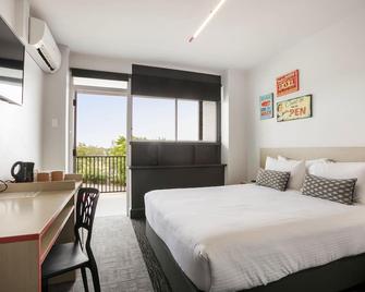 Nightcap at Camp Hill Hotel - Brisbane - Bedroom