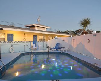 Sun Life Beach Hotel - Englewood - Zwembad