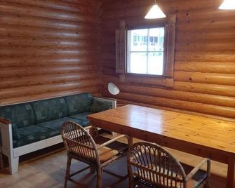 Pankkotupa 66 '13B' - Savonlinna - Dining room