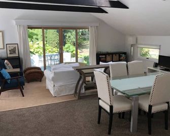 Resort Style Home- Family Friendly - Shelter Island - Comedor