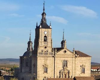 Castilian Patio | Swimming pool Barbecue - Orgaz
