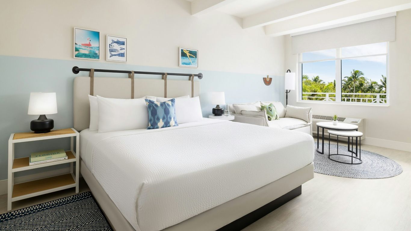 Blue Flamingo Resort Key West