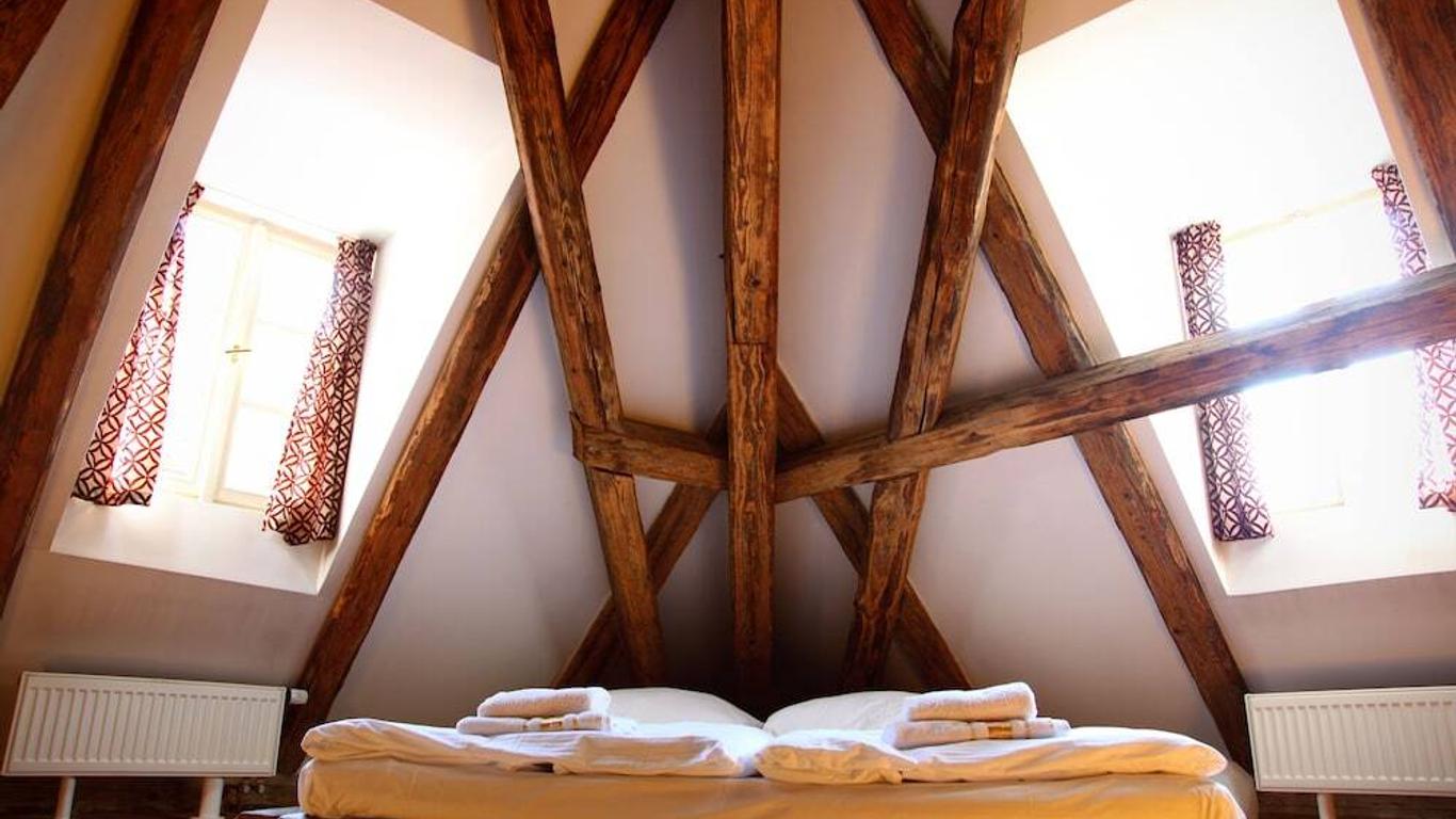 Little Town Budget Hotel