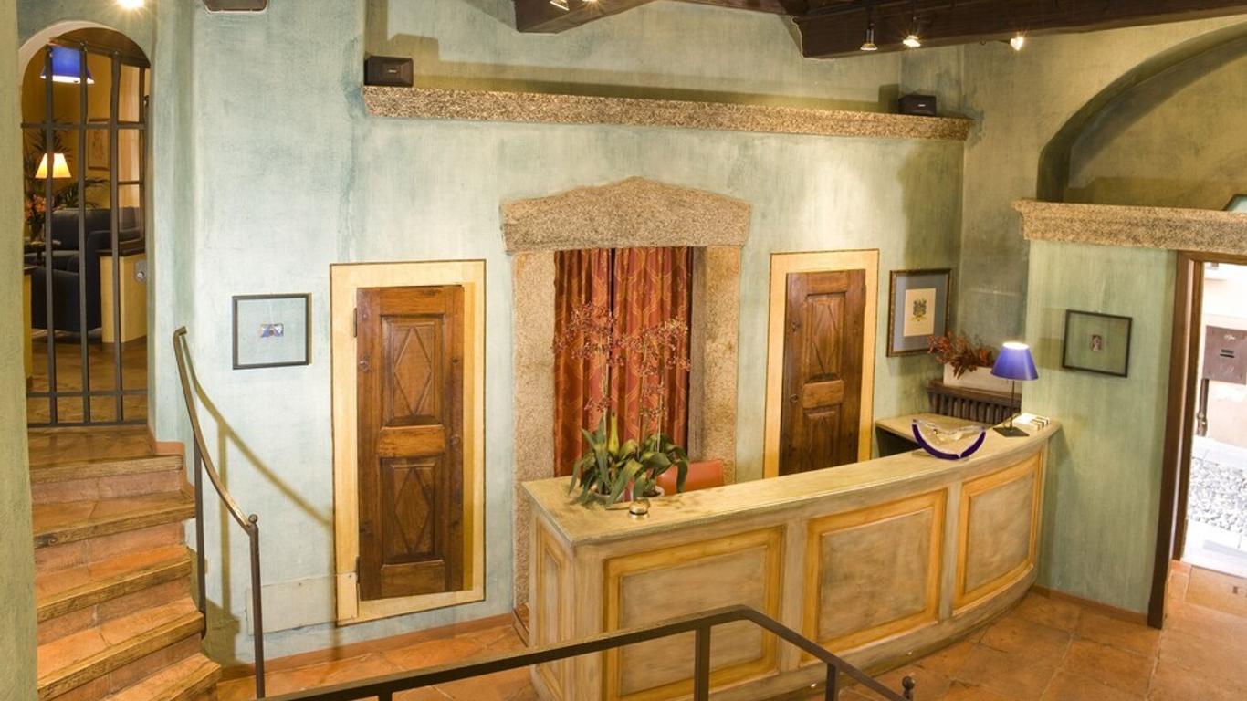 Hotel Pironi