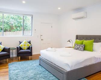 Esperanza Gardens - A Stylish Victorian Studio - Sydney - Bedroom
