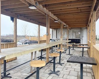 Royal Bnb - Vineland - Innenhof