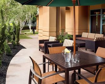 Stay in Style While Exploring the San Francisco Bay Area w/ Breakfast Buffet! - Pleasant Hill