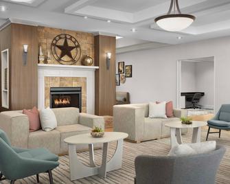 Homewood Suites by Hilton Irving-DFW Airport - אירווינג - טרקלין