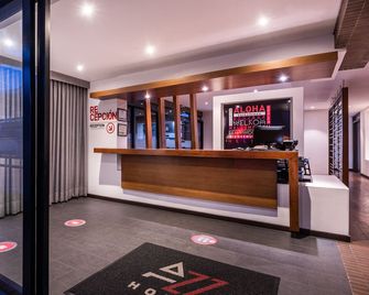 Az Hotel - Bogotá - Recepció