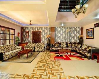 Hotel Shubham Rourkela - Raurkela - Lounge