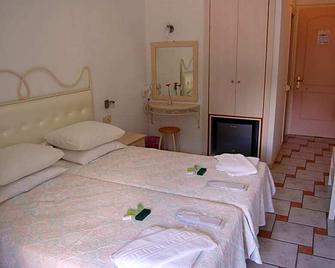Hotel Villa Marie - Sivota - Спальня