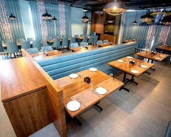 Nulife Resort - Jamnagar - Restaurant