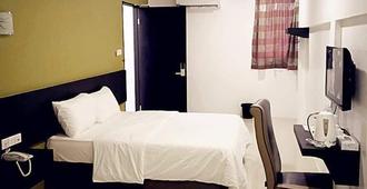 Comfort Inn - Sibu - Bedroom
