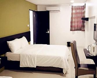 Comfort Inn - Sibu - Ložnice