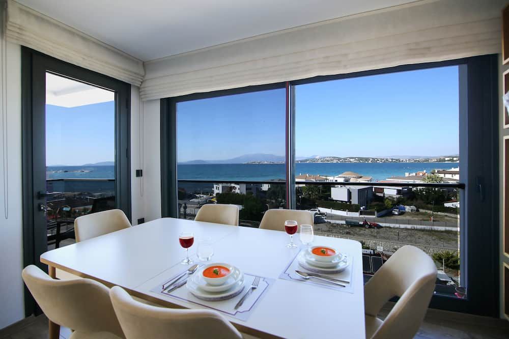 Krem Marin Suites - צזמה - חדר אוכל