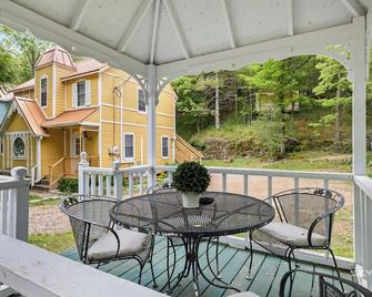 Eureka Memories - Eureka Springs - Patio