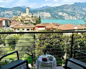 Eco Hotel Ariston - Malcesine - Balcón