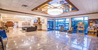 Ramada by Wyndham Thunder Bay Airlane Hotel - Thunder Bay City - Lobi