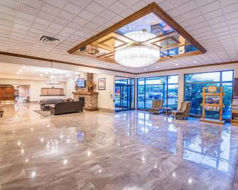 Ramada by Wyndham Thunder Bay Airlane Hotel - Thunder Bay - Σαλόνι ξενοδοχείου