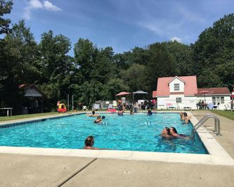 Echo Valley Cottages - East Stroudsburg