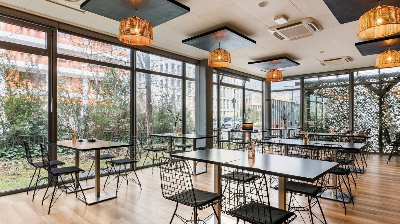 كيو 7 لودج ليون 7