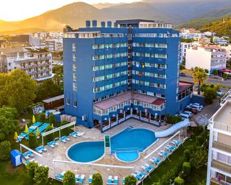 Green Gold Hotel - Güzelçamli - Edificio