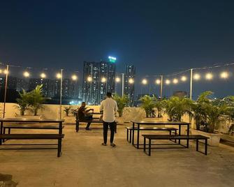 Embassy Suites - Hyderabad - Varanda