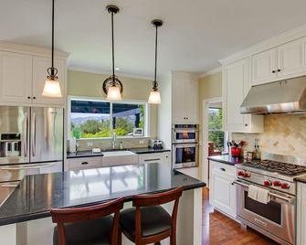 Alexander Valley Retreat - Healdsburg - Kitchen