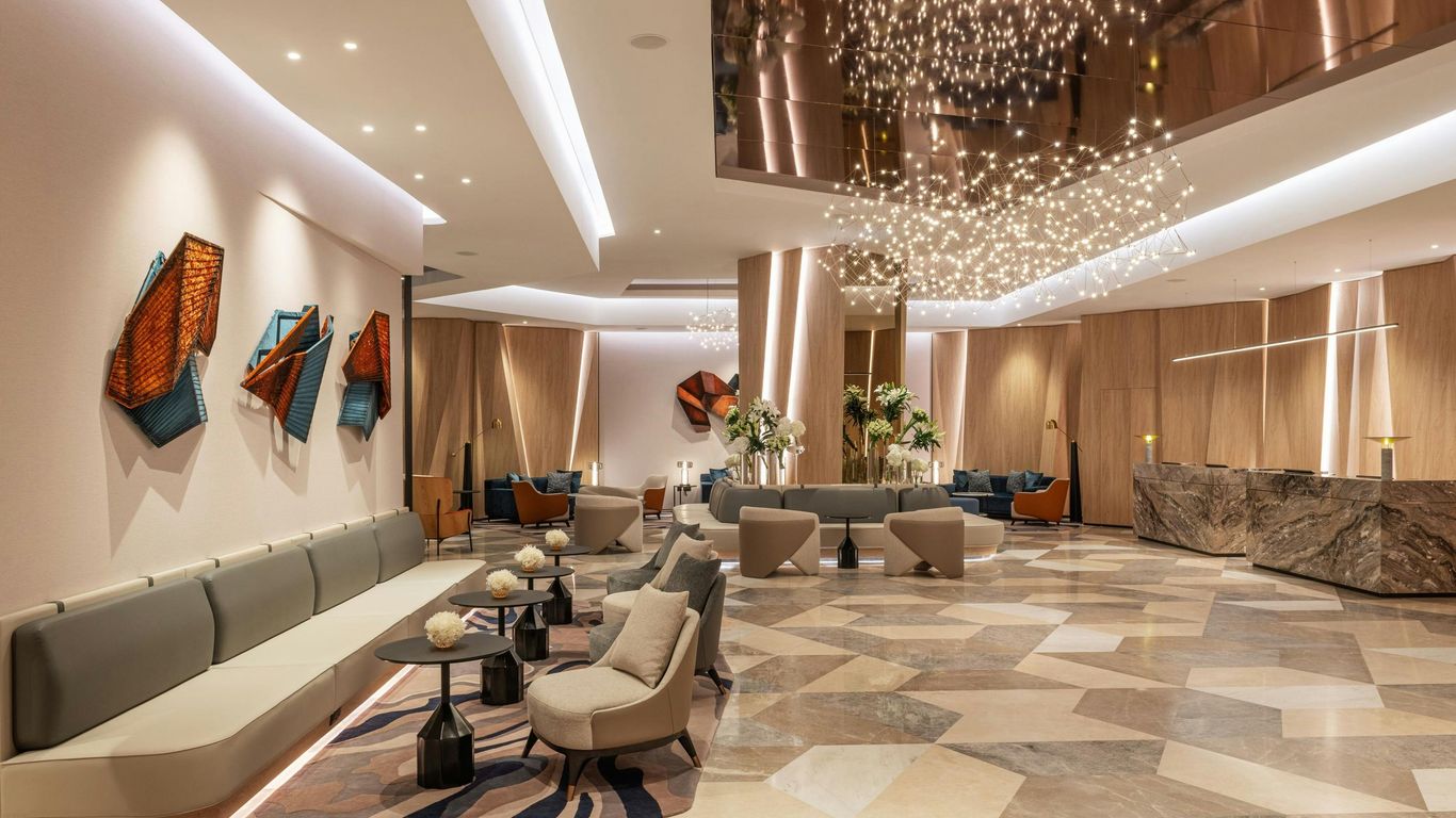 Sheraton Mall of the Emirates Hotel, Dubai