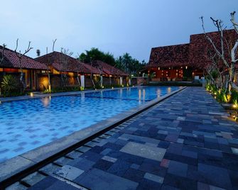 Shankara Borobudur - Borobudur - Zwembad