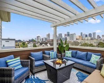 Posh Dtwn Midtown Home w Stunning Roof-topterrace - Houston - Balcón