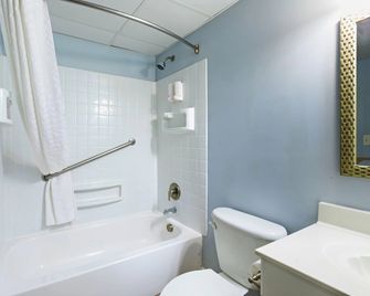 The Atrium Resort - Virginia Beach