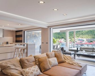 Beautiful 2-bedroom apartment in Gustavia with harbor view in Saint Barthélémy - Gustavia - Living room