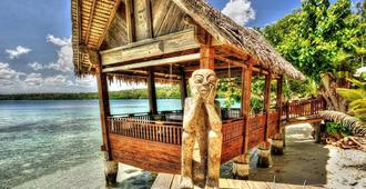 Ratua Private Island Resort - Port Lautour - Beach