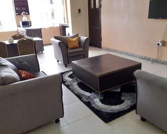 Goddis Apartments - Lagos - Salon