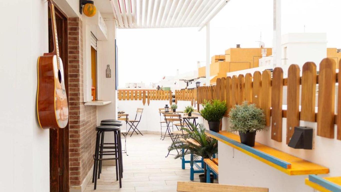 Casa Grande Surf Hostel