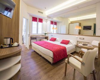 Best Western Hotel Nazionale - San Remo - Bedroom