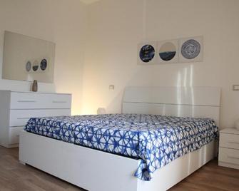 Appartamenti La corte al Mare - Massa - Chambre