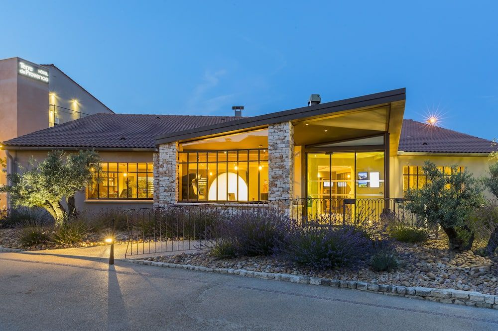 تير دو بروفونس أوتل آند سبا