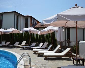 Arkutino Family Resort - Duni - Pool